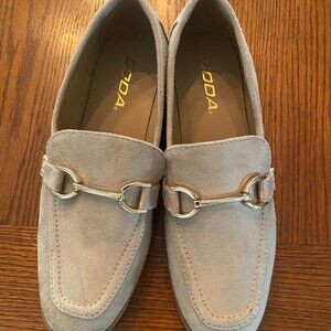 Tan Suede Loafers with Horsebit Detail  Soda Women's 7.5 NW Box